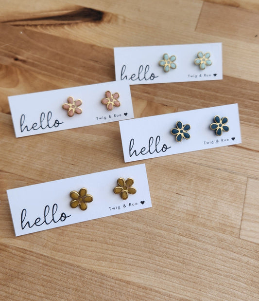 Flower clay studs