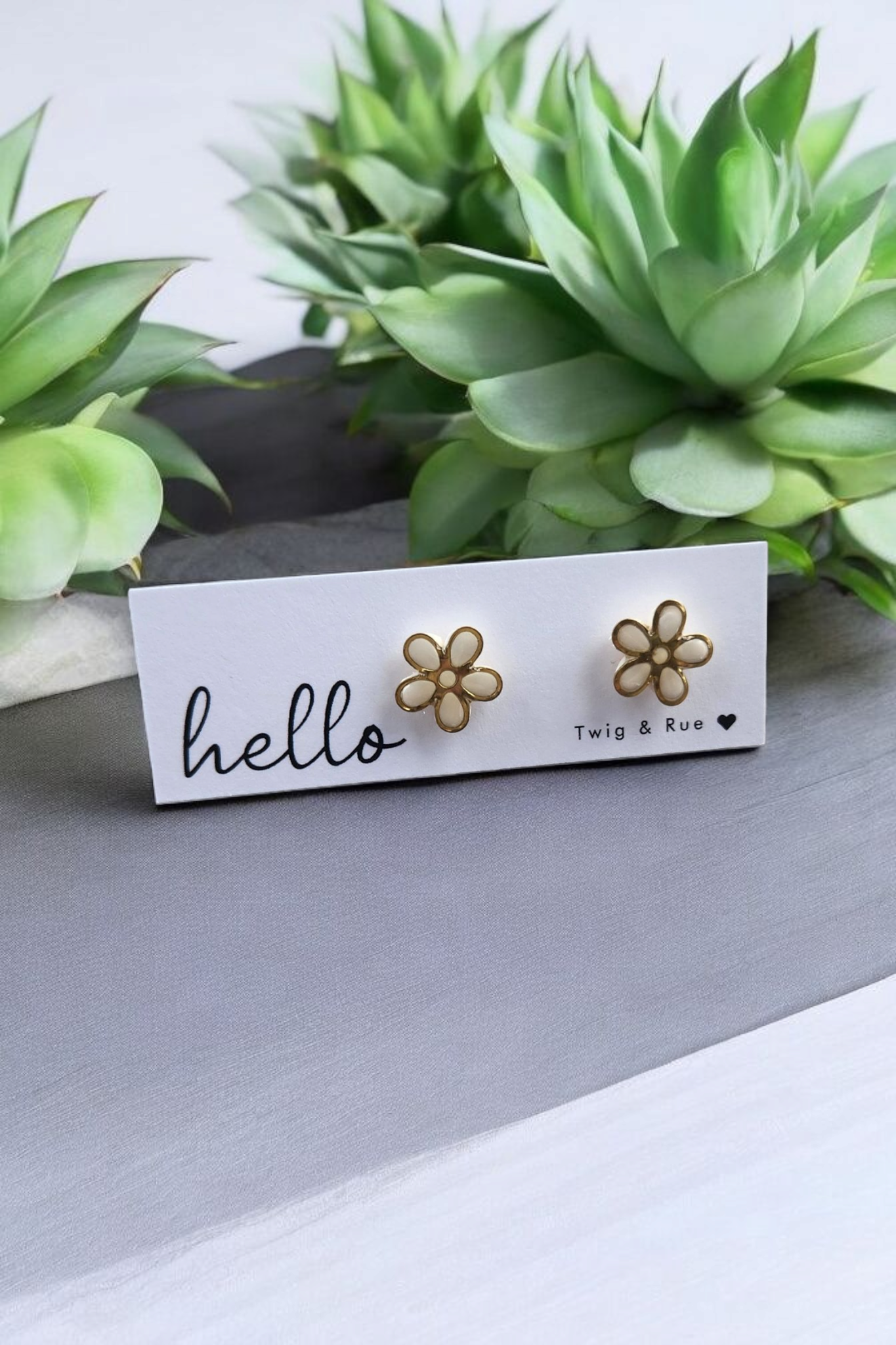Flower clay studs